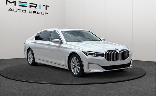 2021 BMW 740I