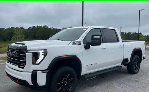 2025 GMC Sierra HD AT4