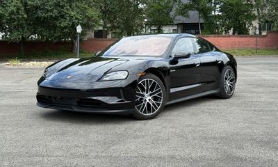 2026 Porsche Taycan 4