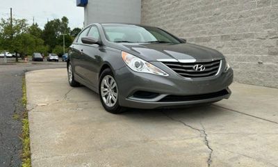 2012 Hyundai Sonata Middle LOW Level