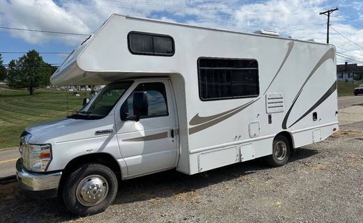 2017 Ford E-350 Super Duty