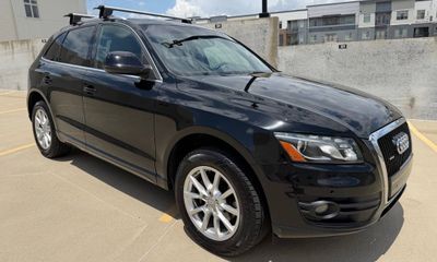 2010 Audi Q5 Premium Plus