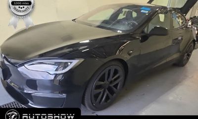 2023 Tesla Model S Standard Range