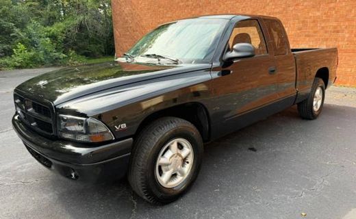 2000 Dodge Dakota Base