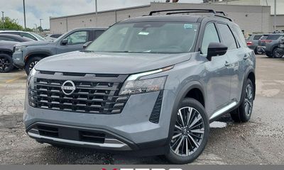 2026 Nissan Pathfinder Platinum