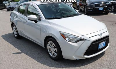 2019 Toyota Yaris L
