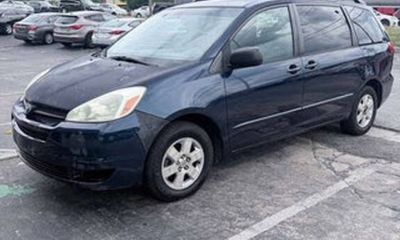 2004 Toyota Sienna