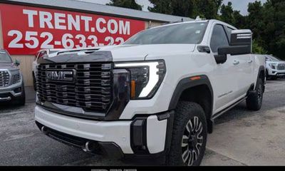 2024 GMC Sierra HD Denali Ultimate