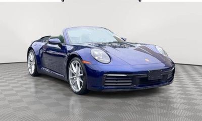 2022 Porsche 911 Carrera 4
