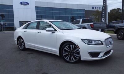 2018 Lincoln MKZ Select