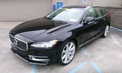 2020 Volvo V90CC Inscription