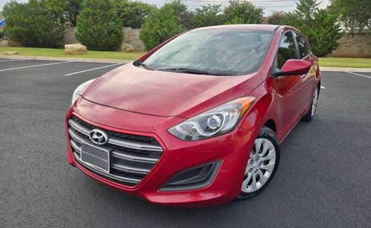 2016 Hyundai Elantra Standard