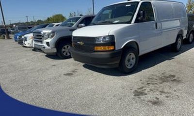 2026 Chevrolet Express 3500 Cutaway 159