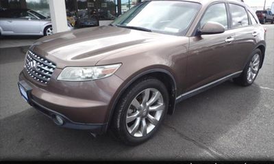 2004 Infiniti FX35 Base