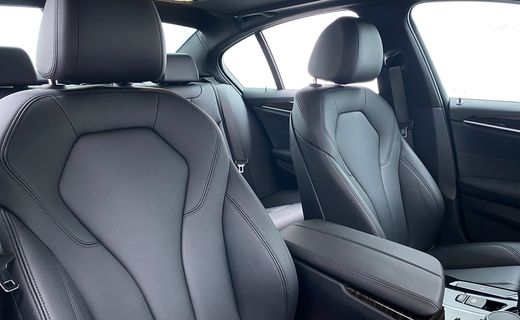 2020 BMW 530I