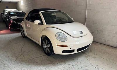 2006 Volkswagen Beetle W Package 1