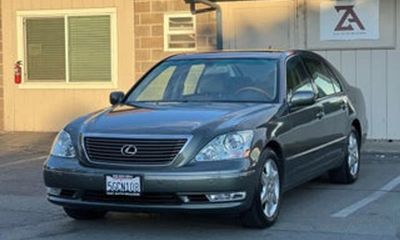 2004 Lexus LS 430