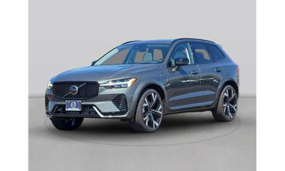 2026 Volvo XC60 Ultra Dark