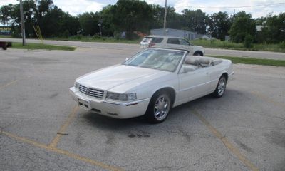 1999 Cadillac Eldorado Base