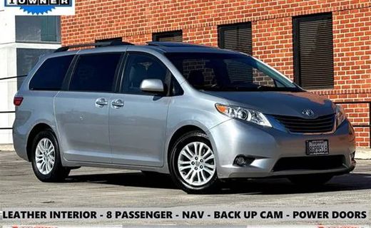 2015 Toyota Sienna XLE