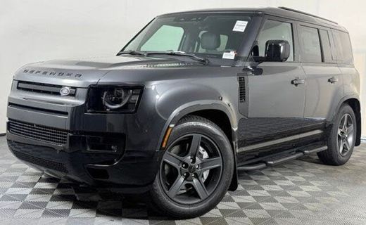 2026 Land Rover Defender 110 SE