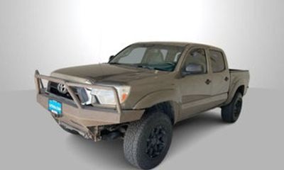 2013 Toyota Tacoma Delux