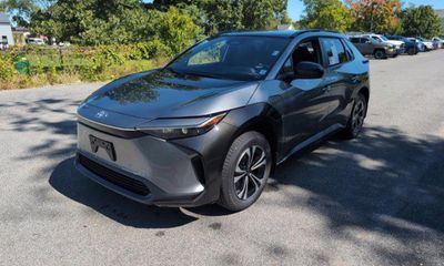 2024 Toyota BZ4X XLE