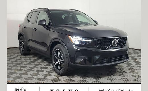 2026 Volvo XC40 Core