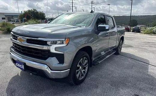 2025 Chevrolet Silverado LT