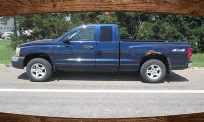 2005 Dodge Dakota SLT Sport