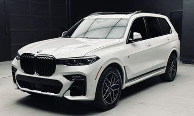 2020 BMW X7 M50I