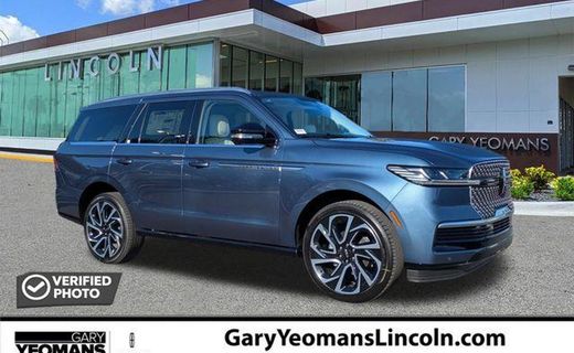 2027 Lincoln Navigator Reserve