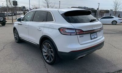 2019 Lincoln Nautilus Reserve