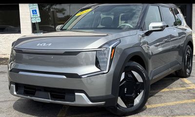 2024 Kia EV9 Wind