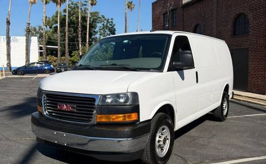 2020 GMC Savana 2500