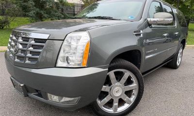 2011 Cadillac Escalade Premium