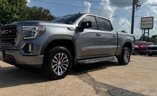 2021 GMC Sierra AT4