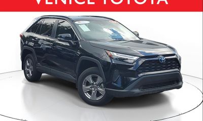 2024 Toyota RAV4 XLE