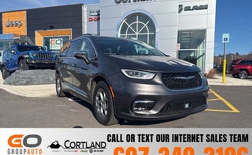 2024 Chrysler Pacifica Touring