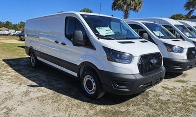 2025 Ford Transit LOW Roof