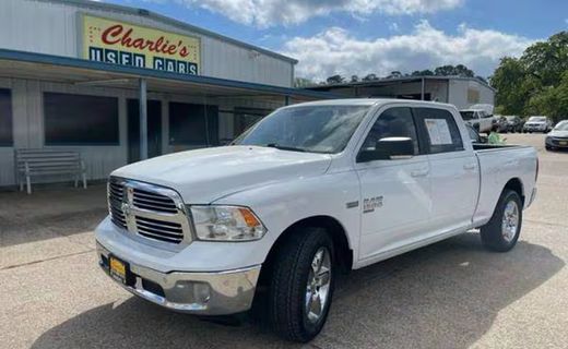 2019 Ram 1500 SLT
