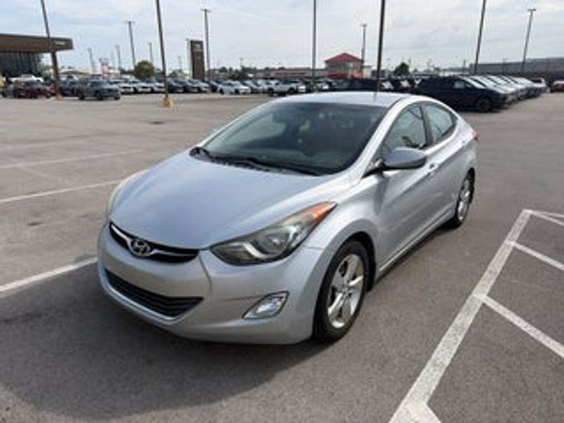 2013 Hyundai Elantra — a typically priced live listing