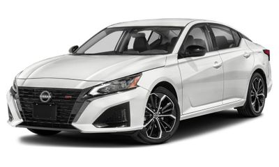 2024 Nissan Altima SR