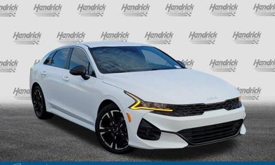 2022 Kia K5