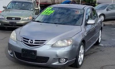 2004 Mazda MAZDA3 S