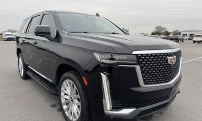 2022 Cadillac Escalade Luxury