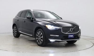 2023 Volvo XC60 Plus Bright