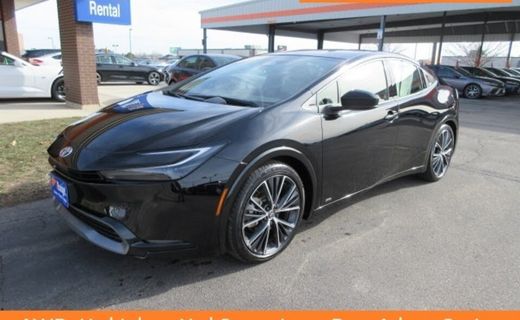 2023 Toyota Prius XLE