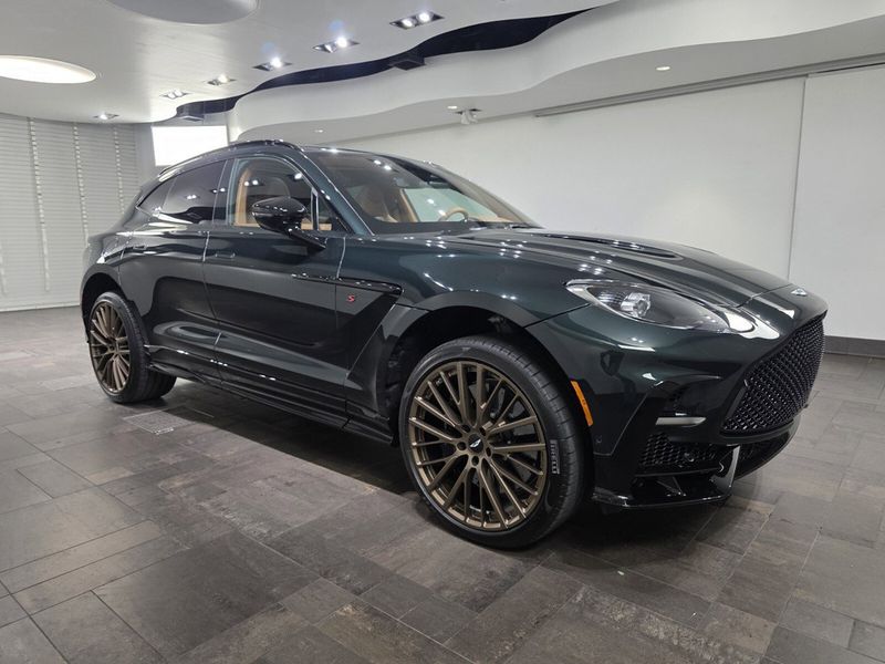 2026 Aston Martin DBX — a typically priced live listing