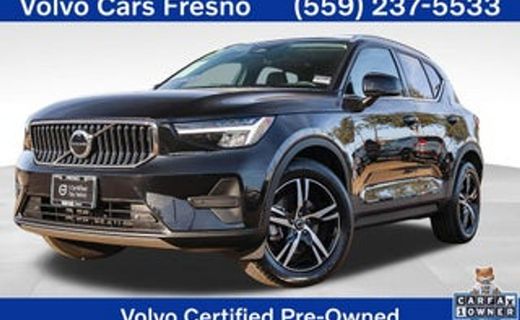 2023 Volvo XC40 Plus Dark